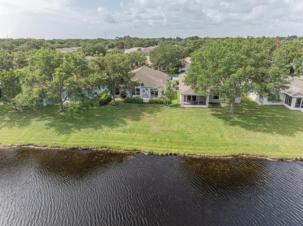 1360 10th Manor Vero Beach, FL 32960
