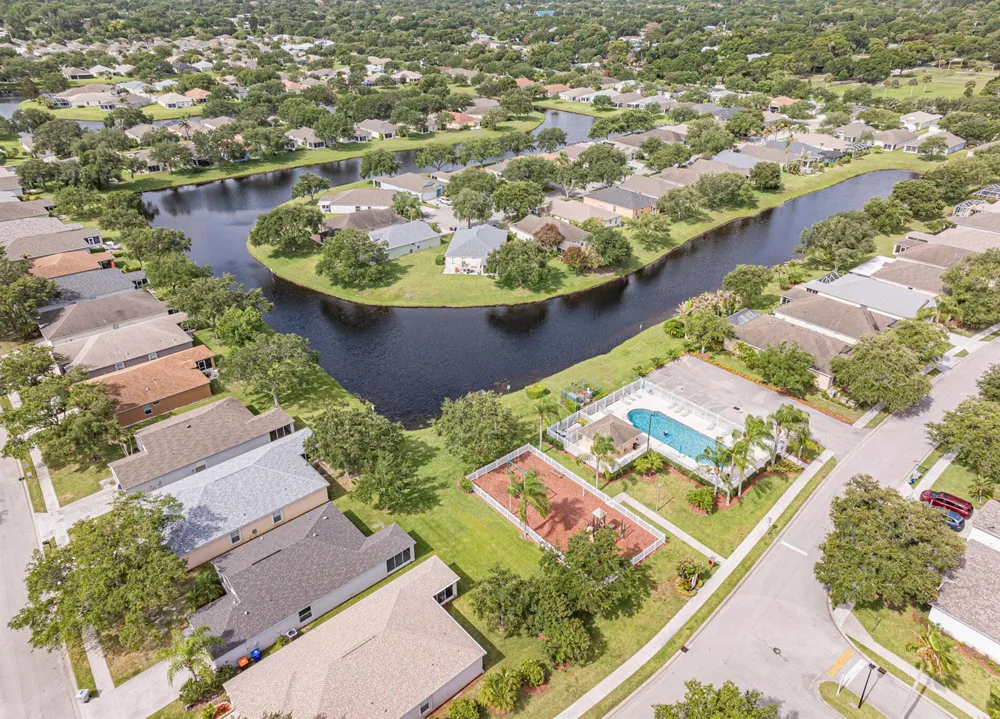 1360 10th Manor Vero Beach, FL 32960