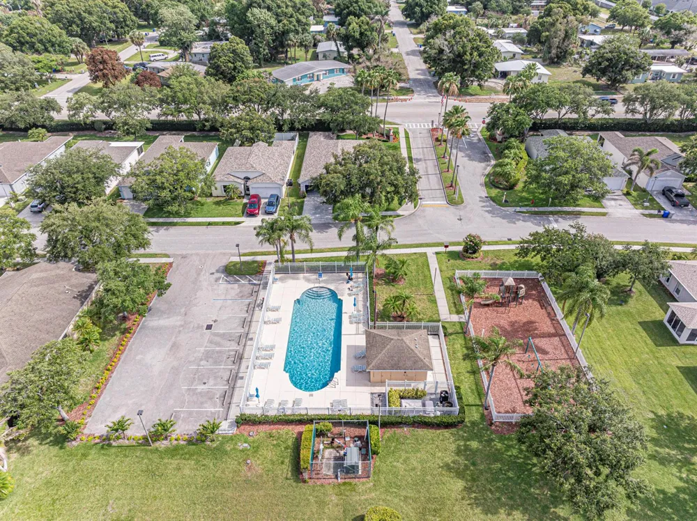 1360 10th Manor Vero Beach, FL 32960