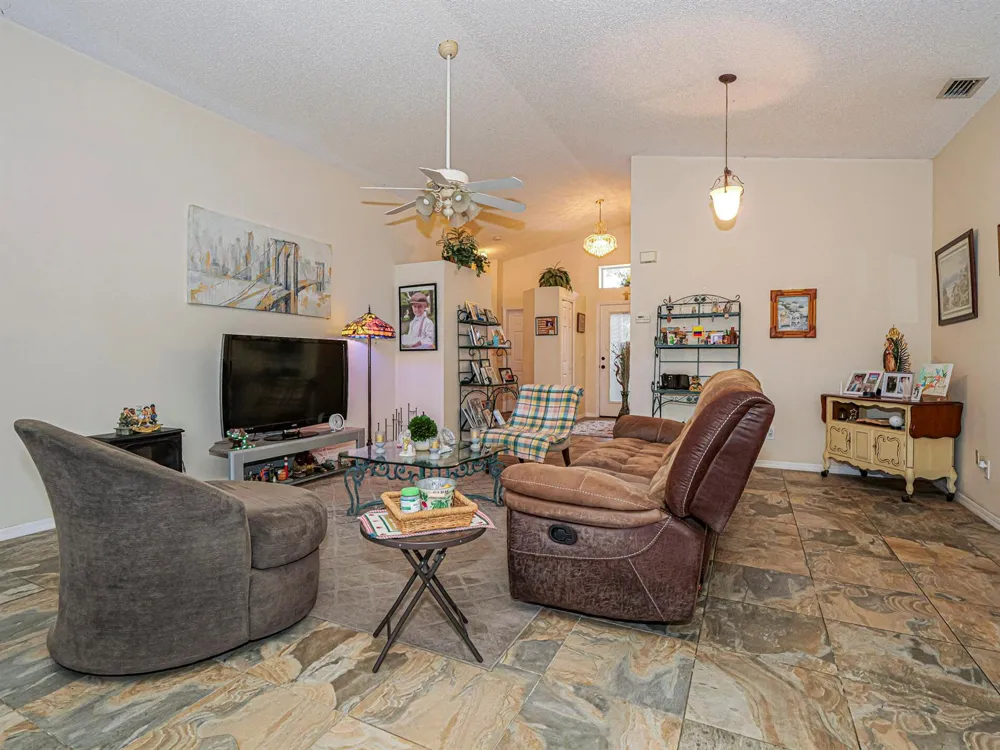 1360 10th Manor Vero Beach, FL 32960