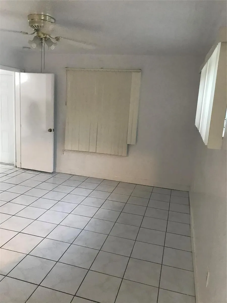 161 NW 164th Street #1 Miami, FL 33169