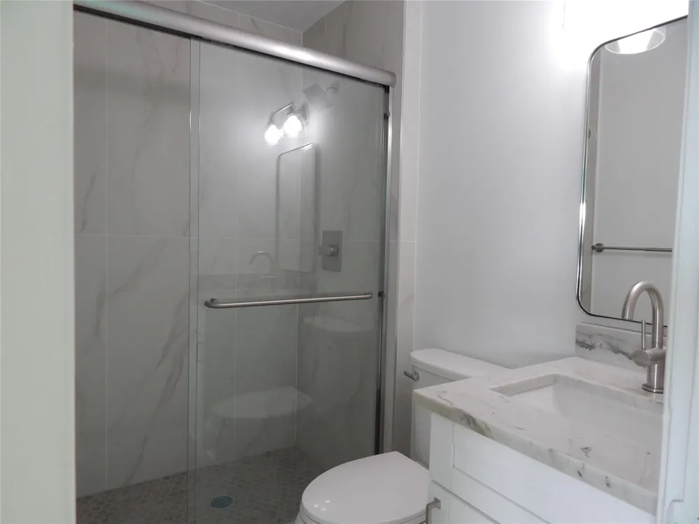 3220 Bayview Drive #314 Fort Lauderdale, FL 33306