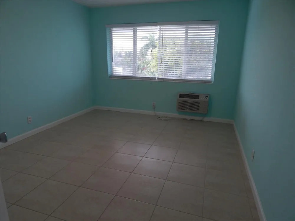 3220 Bayview Drive #314 Fort Lauderdale, FL 33306