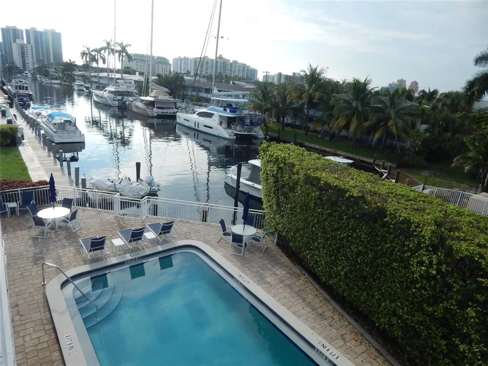 3220 Bayview Drive #314 Fort Lauderdale, FL 33306
