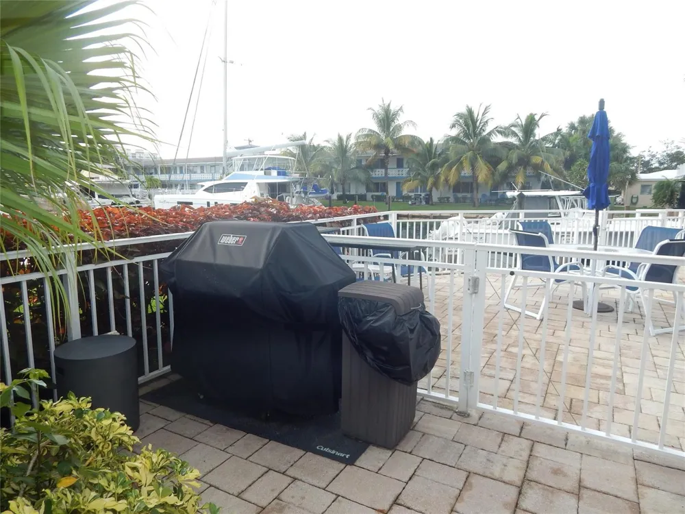 3220 Bayview Drive #314 Fort Lauderdale, FL 33306