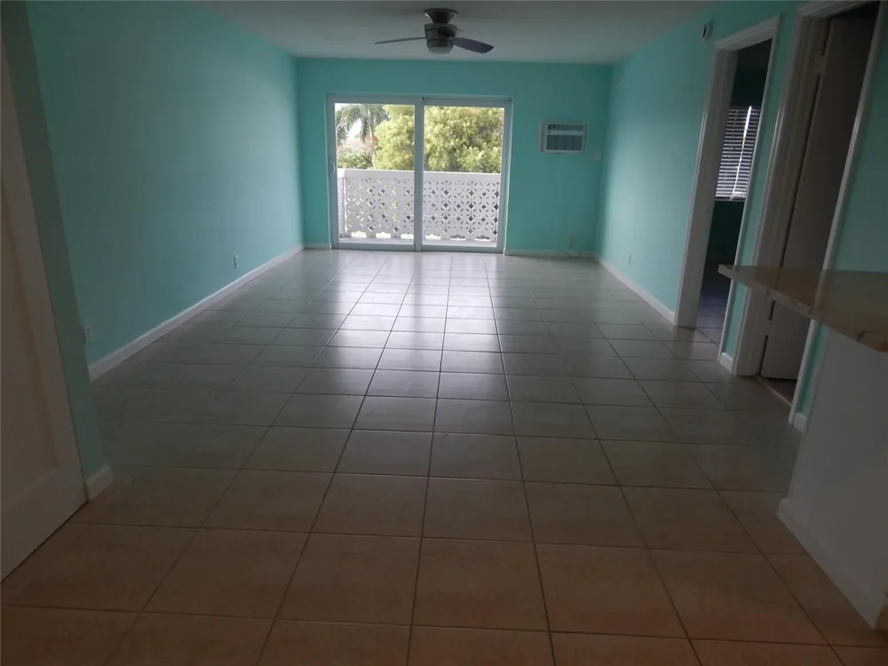 3220 Bayview Drive #314 Fort Lauderdale, FL 33306