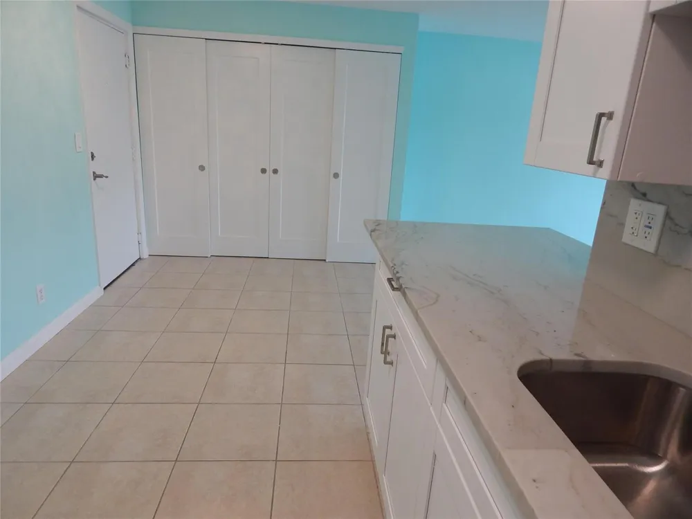 3220 Bayview Drive #314 Fort Lauderdale, FL 33306