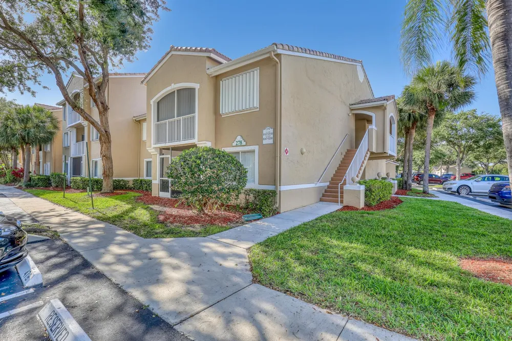 278 Village Boulevard #8208 Tequesta, FL 33469