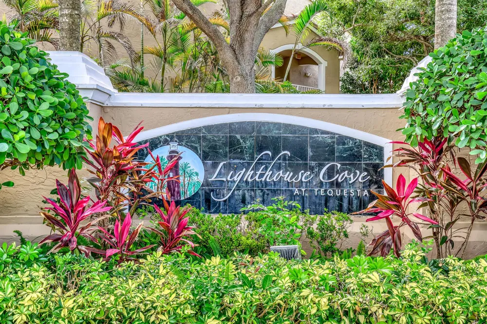 278 Village Boulevard #8208 Tequesta, FL 33469
