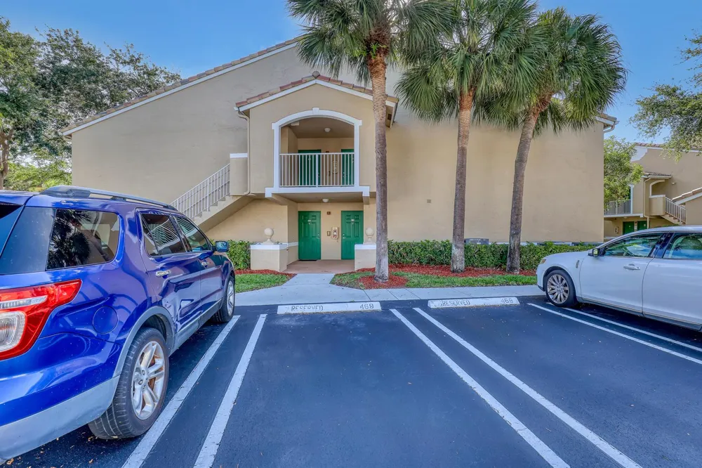 278 Village Boulevard #8208 Tequesta, FL 33469