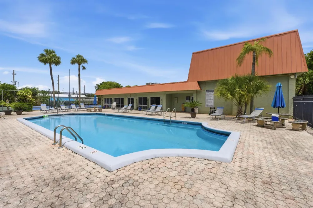 801 W Oakland Park Boulevard #Unit C11 Oakland Park, FL 33311
