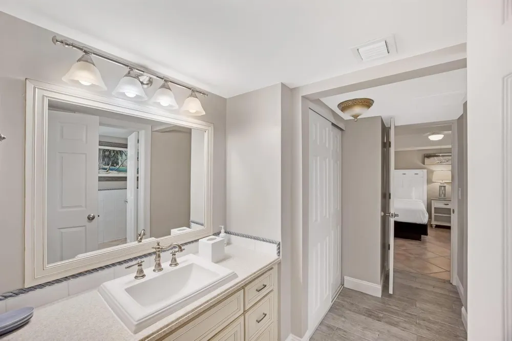 4303 Marina Villas Drive 