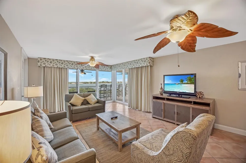 4303 Marina Villas Drive 