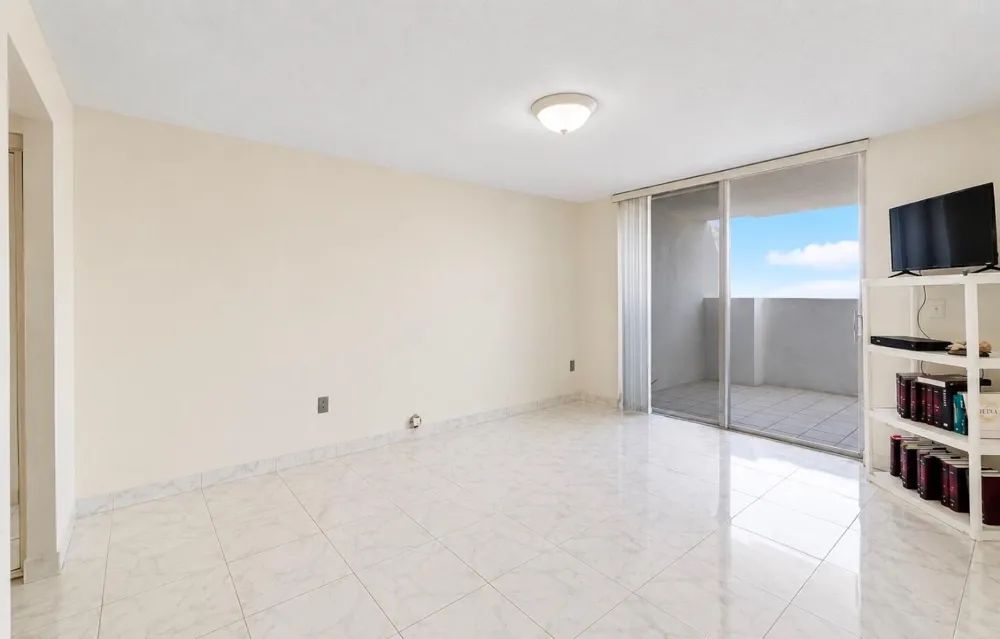 2750 NE 183rd Street #Ph Aventura, FL 33160
