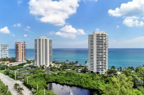 5070 Ocean Drive #10c