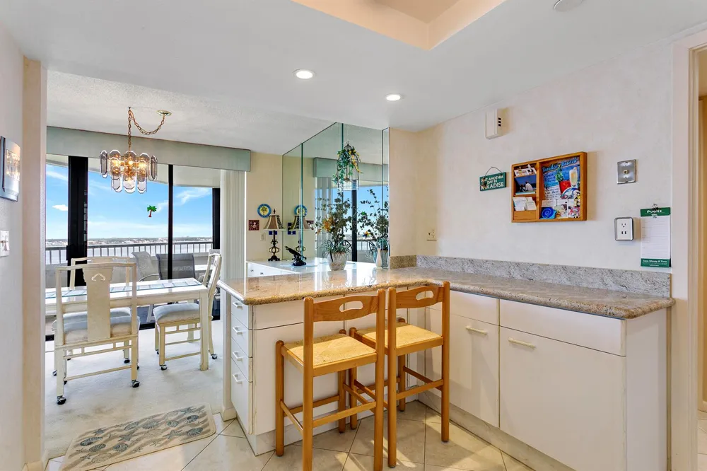 5070 Ocean Drive #10c Singer Island, FL 33404