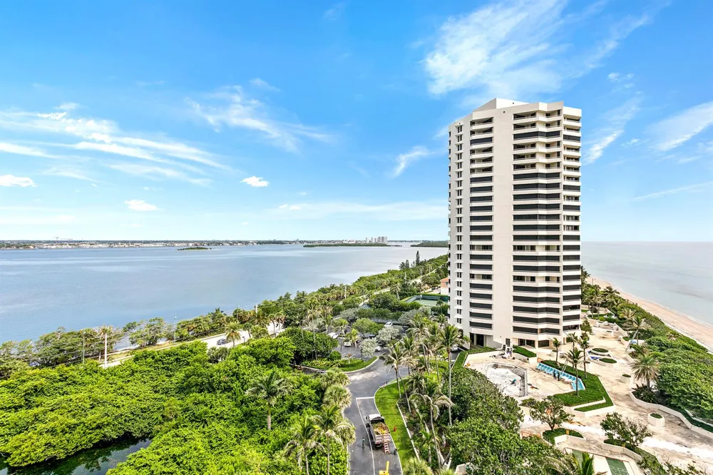 5070 Ocean Drive #10c Singer Island, FL 33404