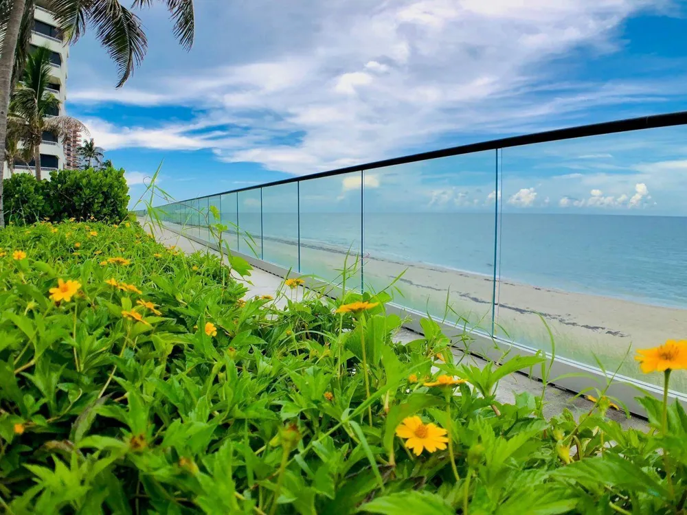 5070 Ocean Drive #10c Singer Island, FL 33404