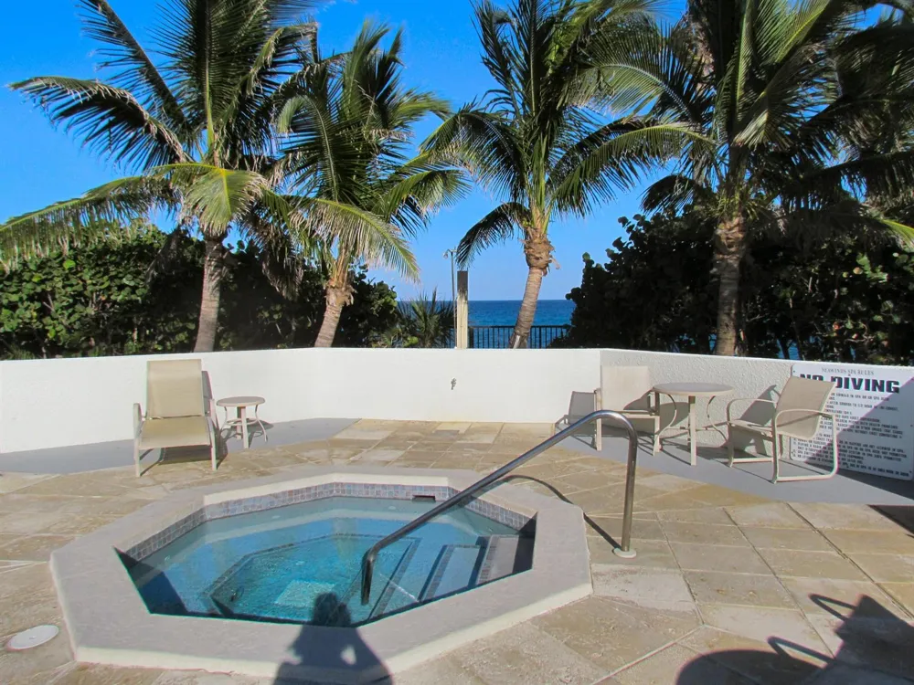 5070 Ocean Drive #10c Singer Island, FL 33404