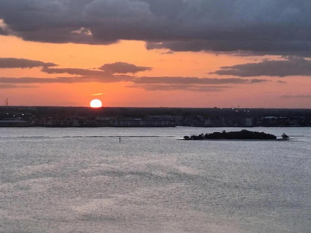 5070 Ocean Drive #10c Singer Island, FL 33404