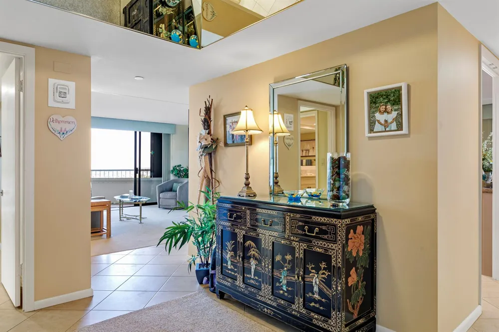 5070 Ocean Drive #10c Singer Island, FL 33404
