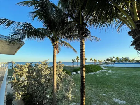 4564 El Mar Drive #5