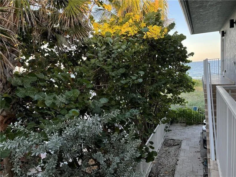 4564 El Mar Drive #6 Lauderdale By The Sea, FL 33308