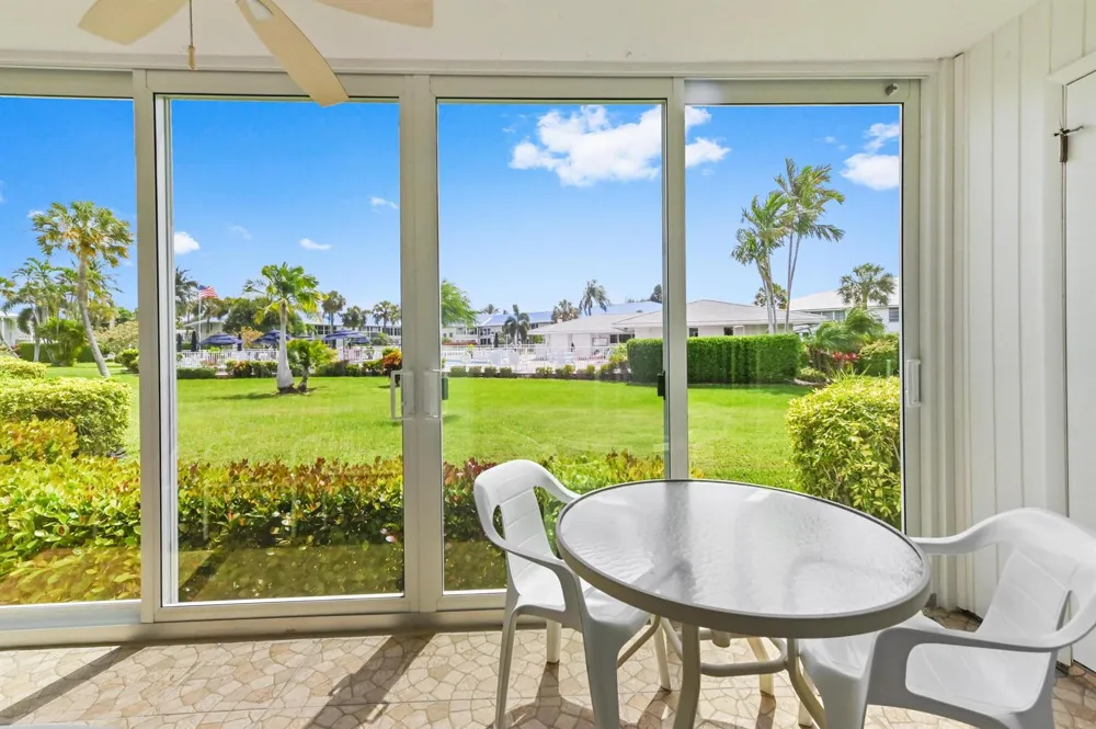 5540 Ocean Boulevard #107 Ocean Ridge, FL 33435