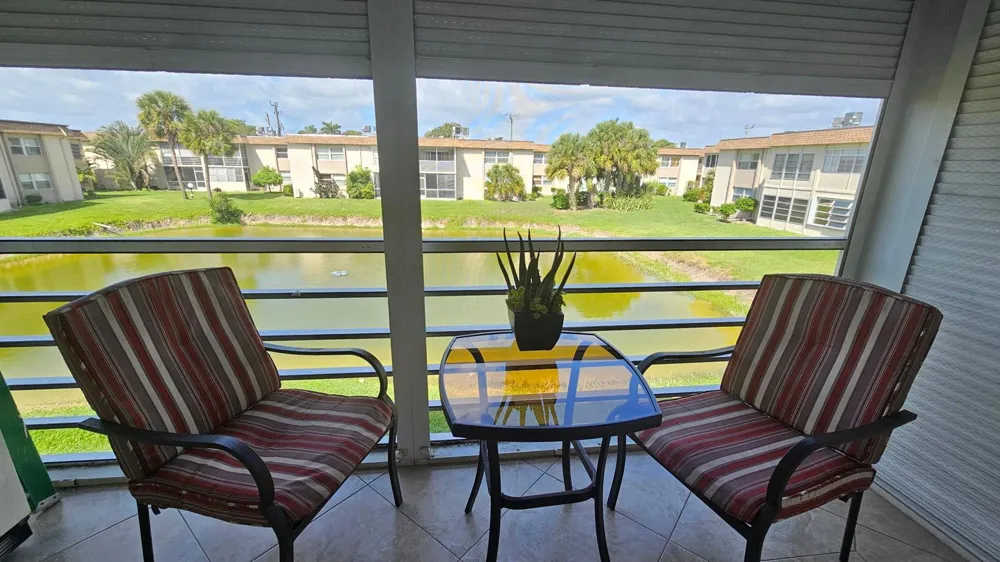 504 Davis Road #96 Palm Springs, FL 33461