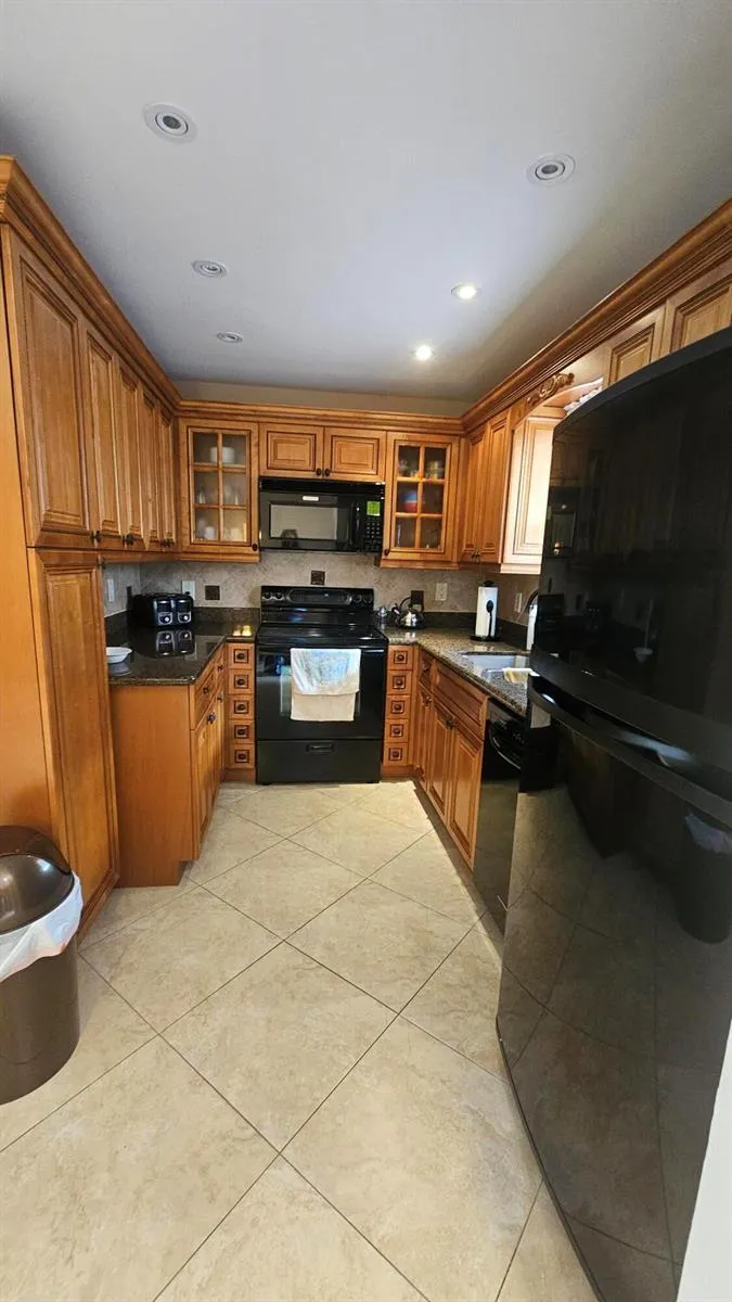 504 Davis Road #96 Palm Springs, FL 33461