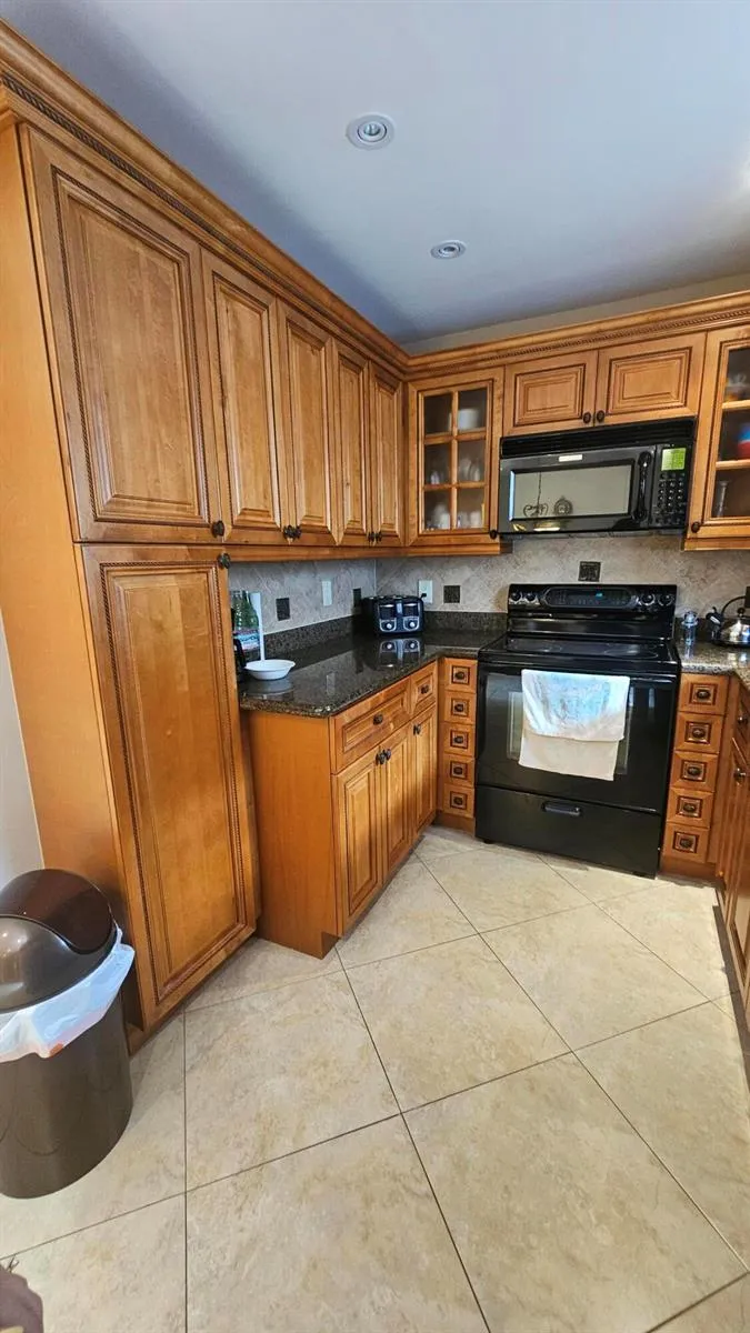 504 Davis Road #96 Palm Springs, FL 33461