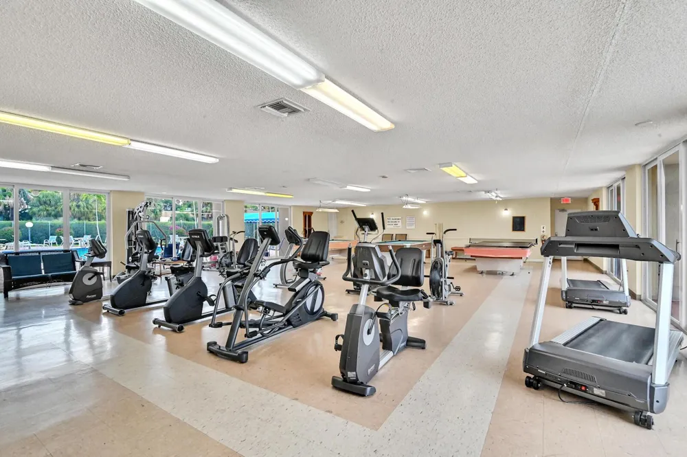 504 Davis Road #96 Palm Springs, FL 33461