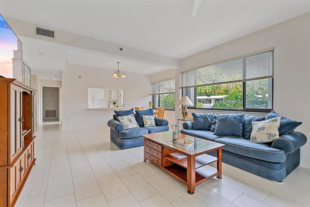 811 Oak Harbour Drive Juno Beach, FL 33408
