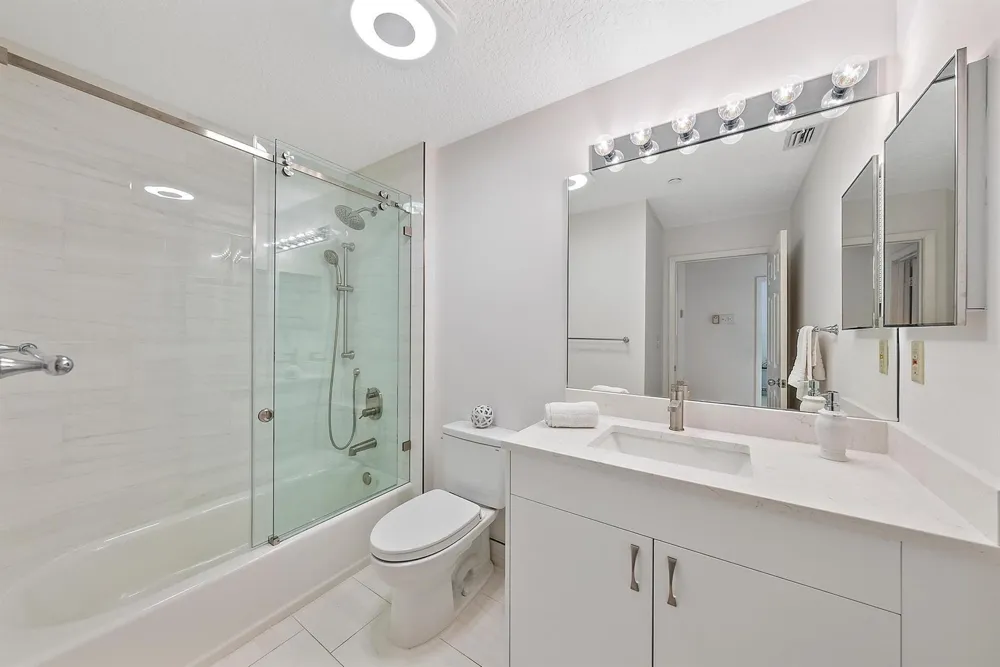 811 Oak Harbour Drive Juno Beach, FL 33408