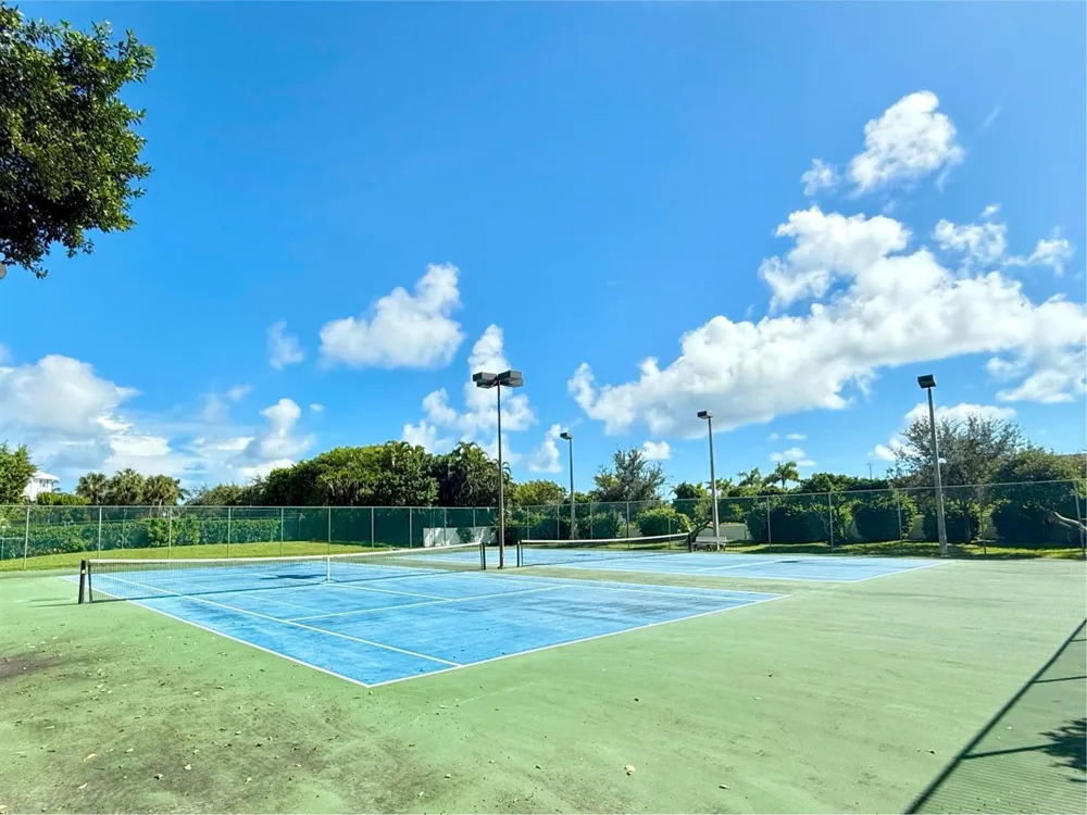 811 Oak Harbour Drive Juno Beach, FL 33408