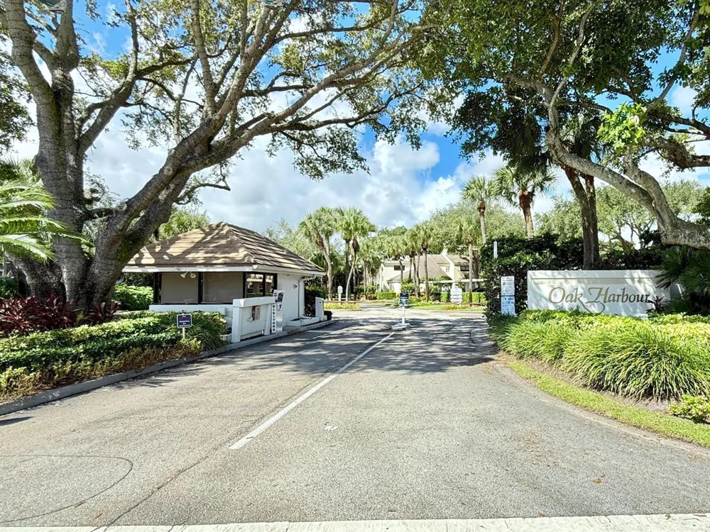 811 Oak Harbour Drive Juno Beach, FL 33408