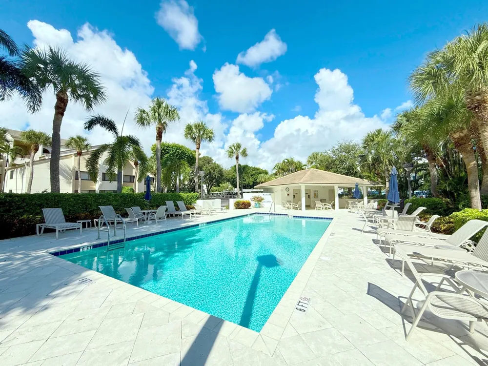 811 Oak Harbour Drive Juno Beach, FL 33408