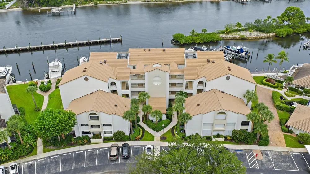 811 Oak Harbour Drive Juno Beach, FL 33408