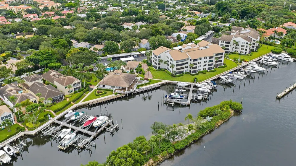 811 Oak Harbour Drive Juno Beach, FL 33408