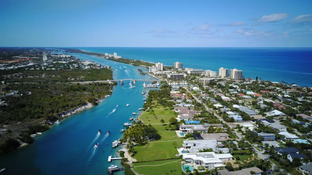 811 Oak Harbour Drive Juno Beach, FL 33408