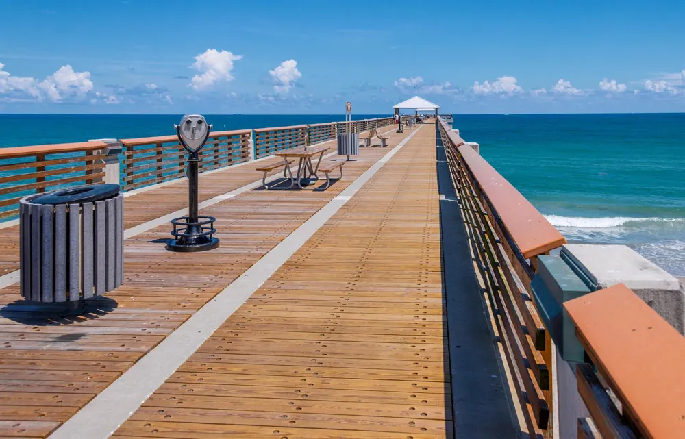 811 Oak Harbour Drive Juno Beach, FL 33408