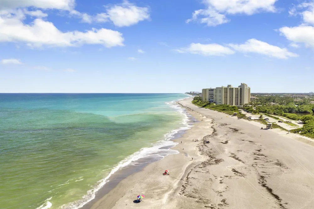 811 Oak Harbour Drive Juno Beach, FL 33408