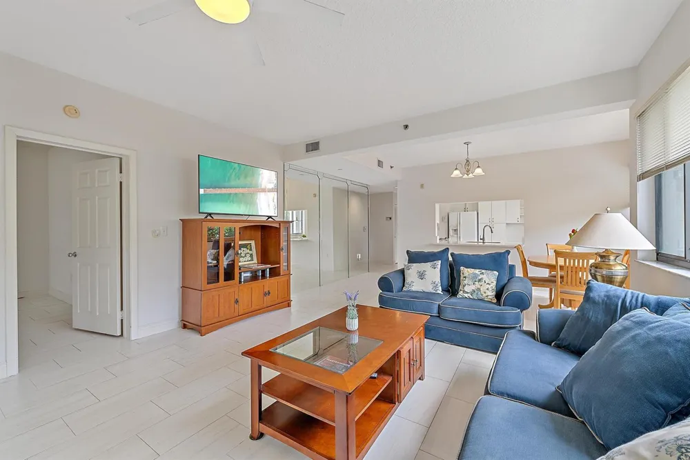 811 Oak Harbour Drive Juno Beach, FL 33408