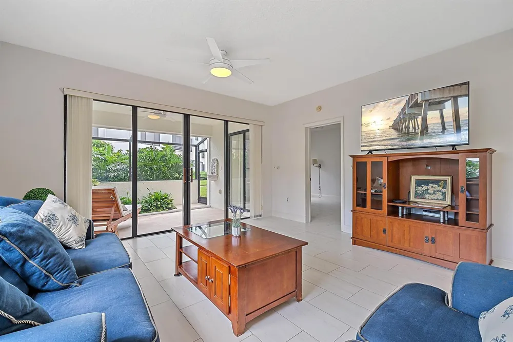 811 Oak Harbour Drive Juno Beach, FL 33408