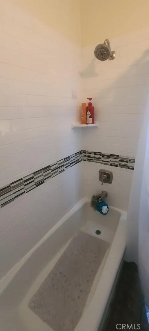 2429 C Bakersfield, CA 93301