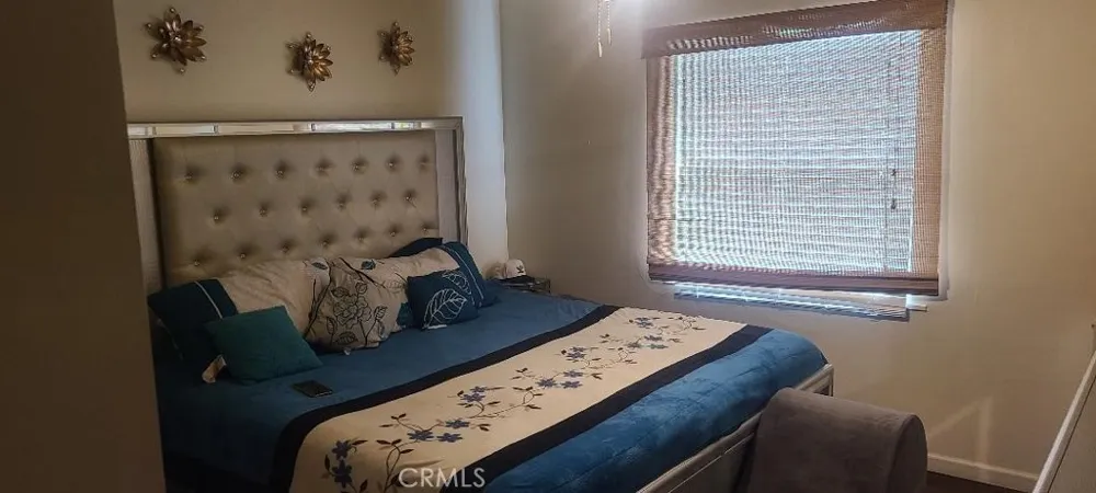 2429 C Bakersfield, CA 93301