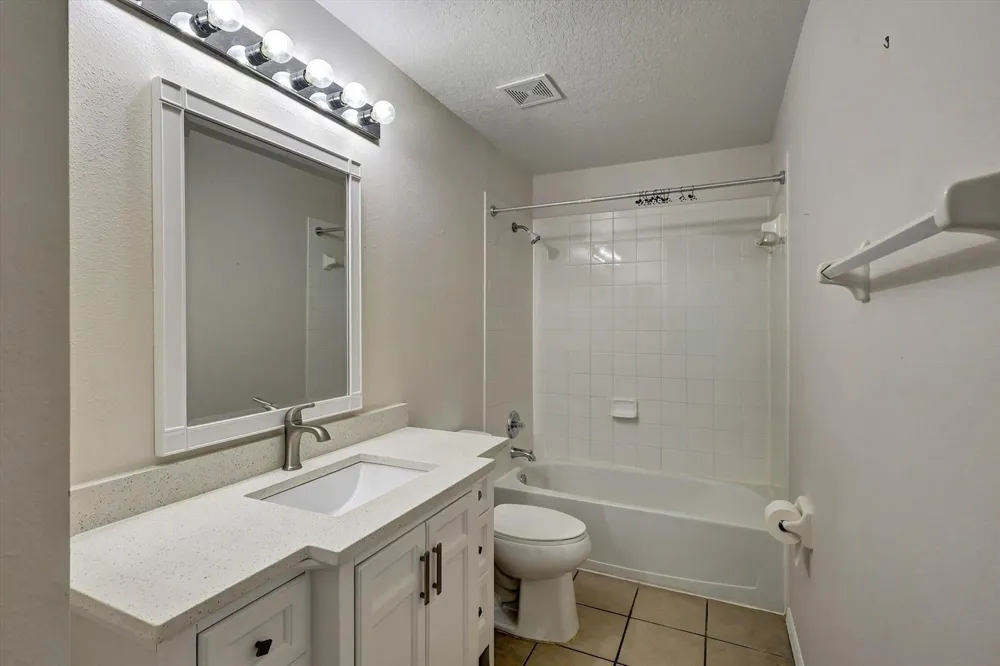 1175 Jaybee Avenue Davenport, FL 33897