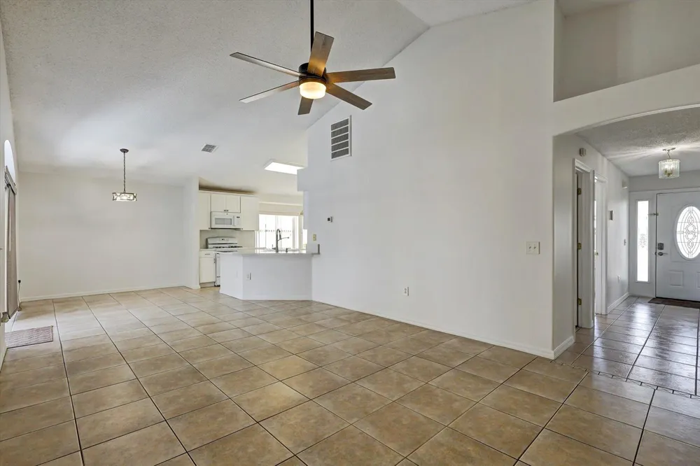 1175 Jaybee Avenue Davenport, FL 33897