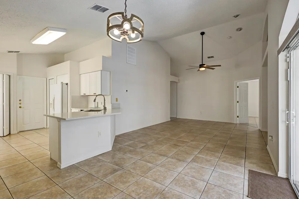 1175 Jaybee Avenue Davenport, FL 33897
