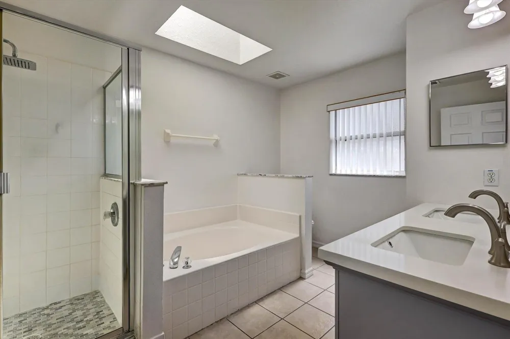 1175 Jaybee Avenue Davenport, FL 33897